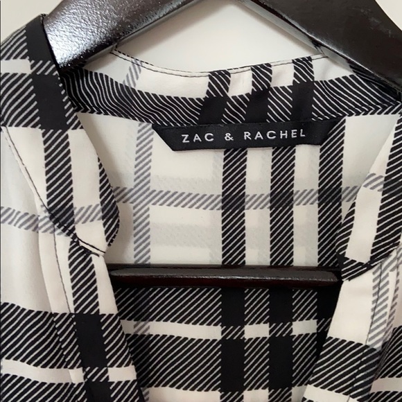 High quality blouse - Picture 2 of 5